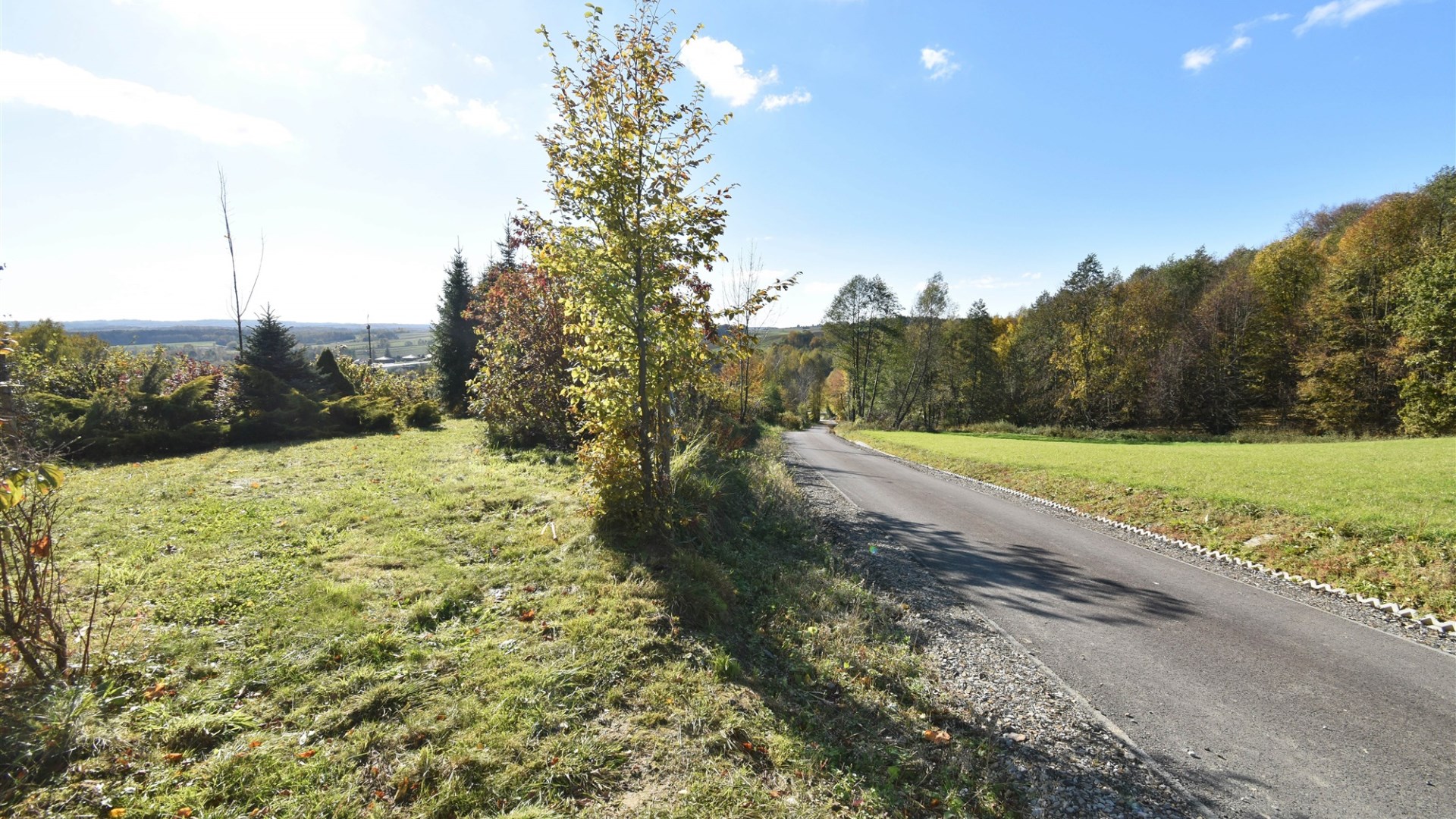 Działka na sprzedaż