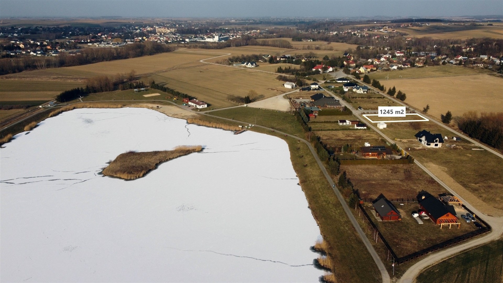 Działka na sprzedaż