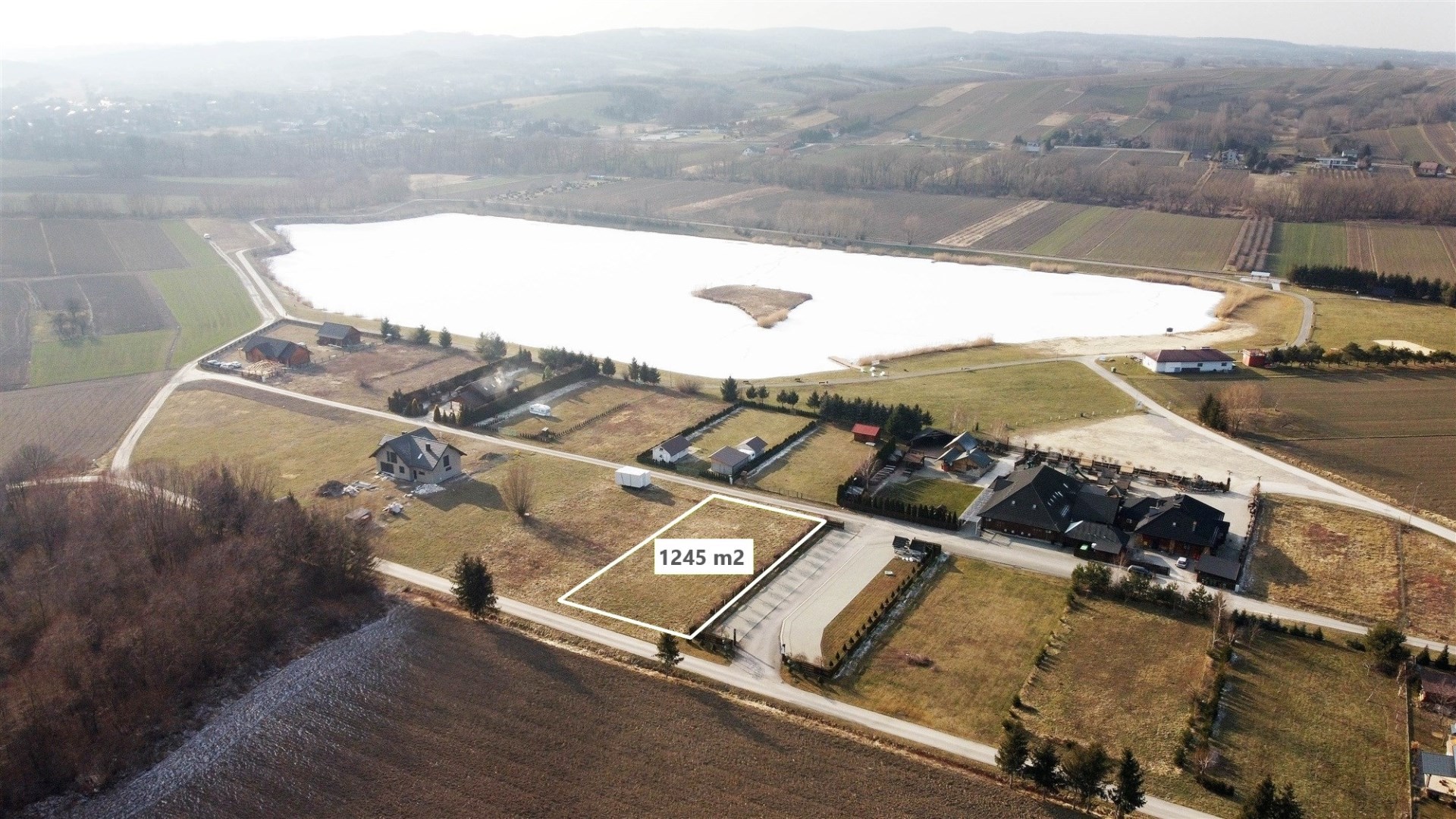 Działka na sprzedaż